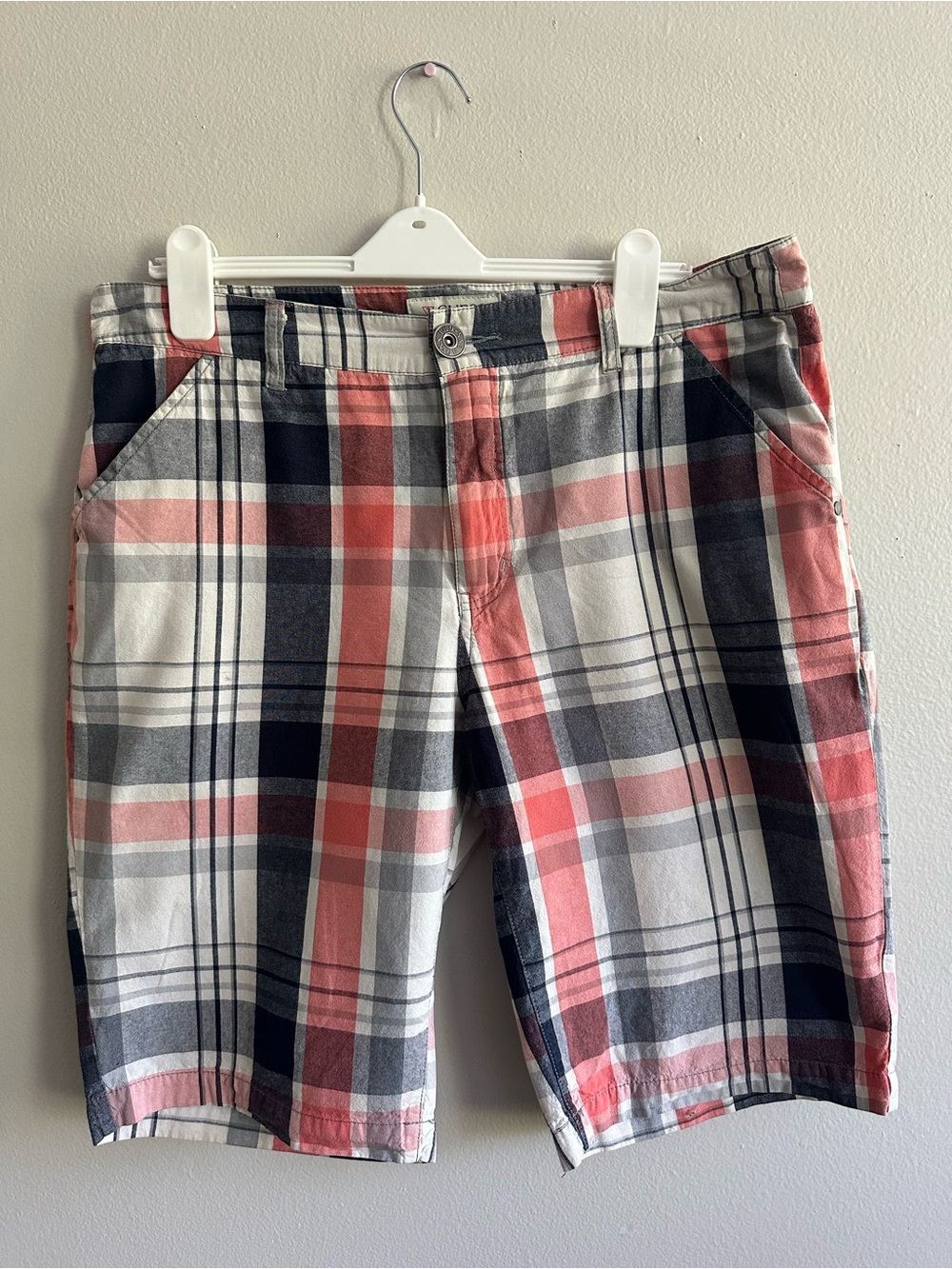 Guess Men's Plaid Flat Front Shorts - Coral, Navy & Gray